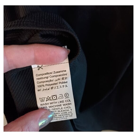 Black Ribbed Flower Lace Strappy Tank Top - Picture 5 of 5